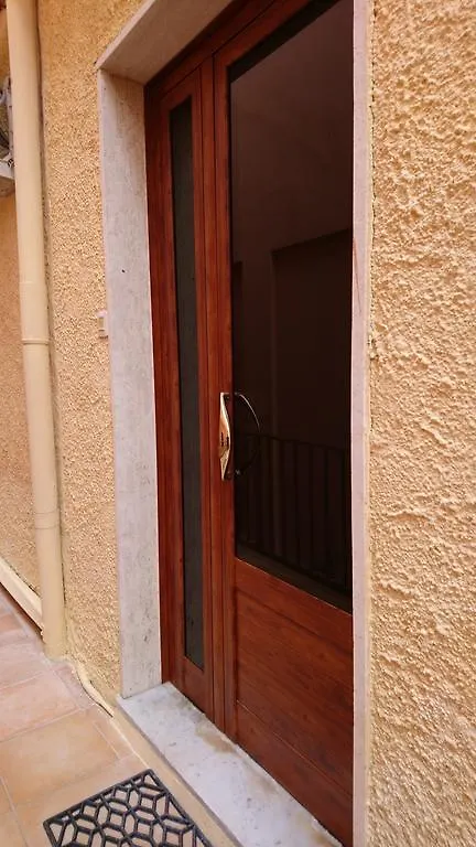 B&B Via Dei Mille 卡斯特尔萨多
