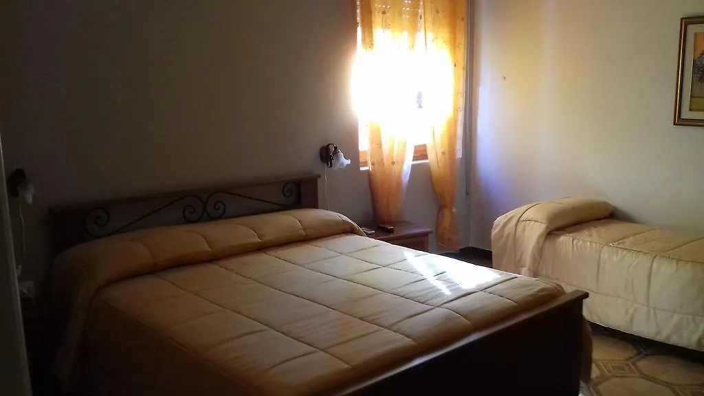 B&B Via Dei Mille Castelsardo 0*,